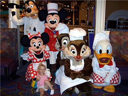 The whole Chef Mickey's Gang!!