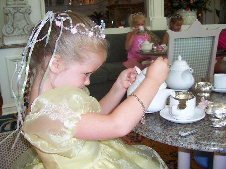 Tiara_Bracelet_and_Tea