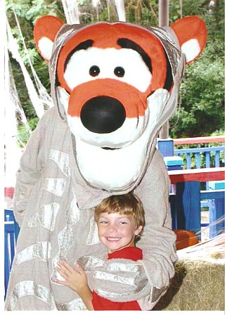 Tigger_likes_me_he_really_likes_me