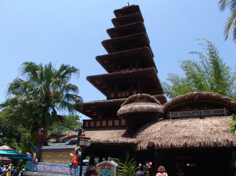 Tiki_Room_02