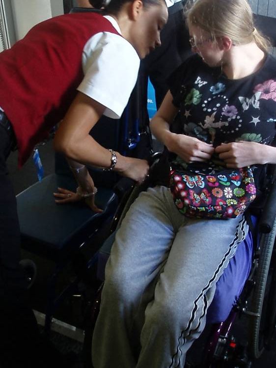 transfer_to_aisle_chair