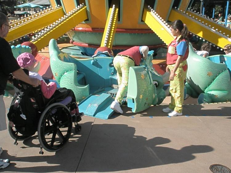 Triceraptop Spin wheelchair dino