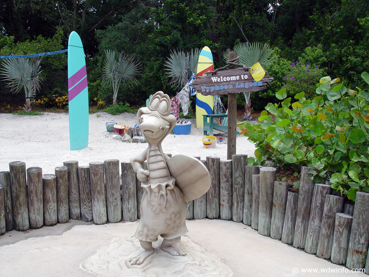 Typhoon-Lagoon-01