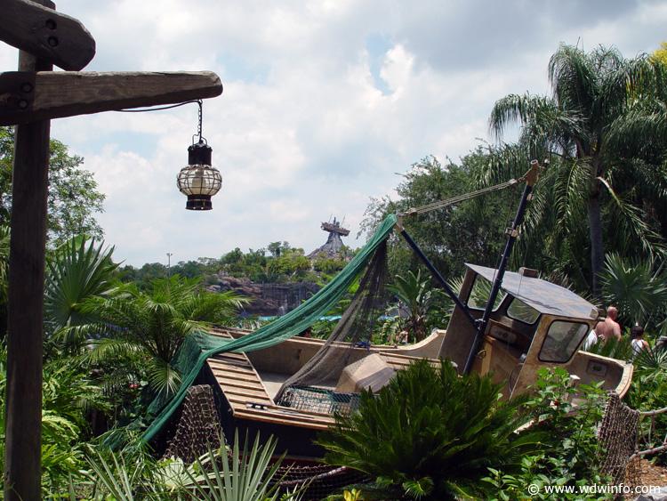 Typhoon-Lagoon-03