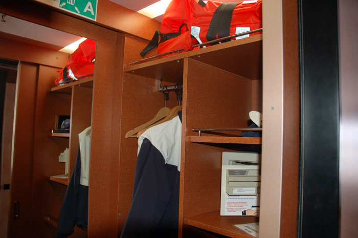 U-74 on the Fascination walk in closet