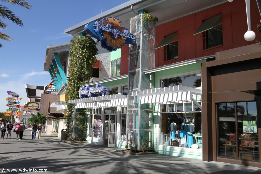 universal-citywalk-002