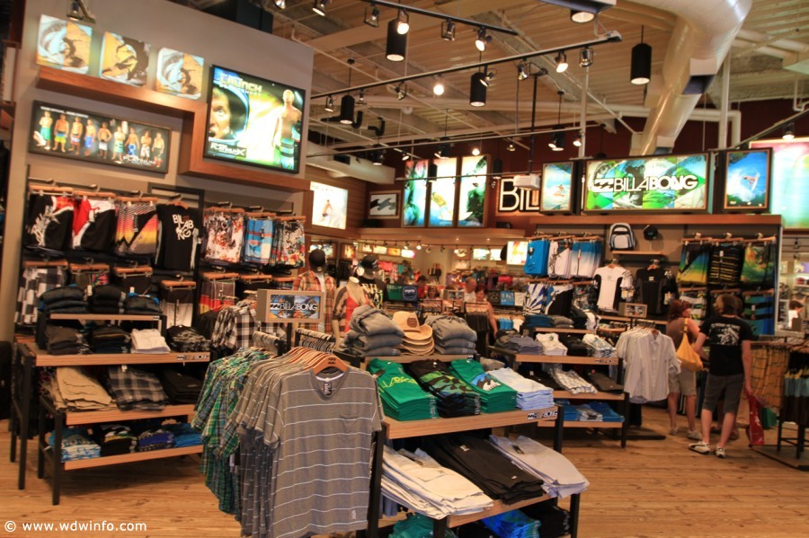 universal-citywalk-010