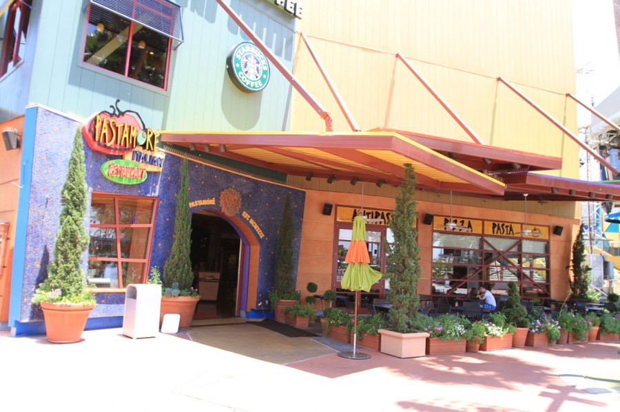 universal-citywalk-025