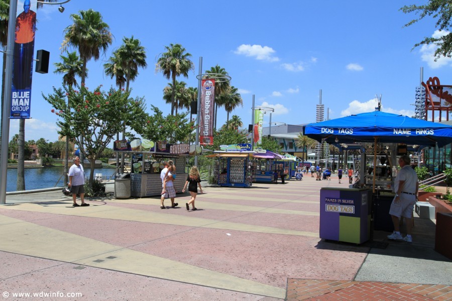 universal-citywalk-030