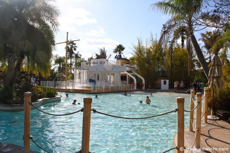 Universal-RoyalPacific-36