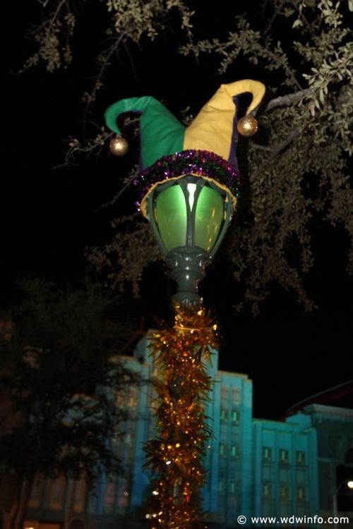 Universal_Mardi_Gras_018