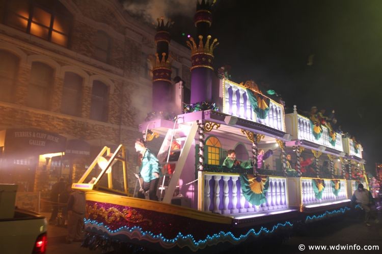 Universal_Mardi_Gras_Parade_009