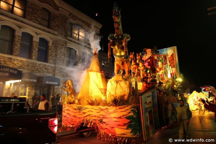 Universal_Mardi_Gras_Parade_041