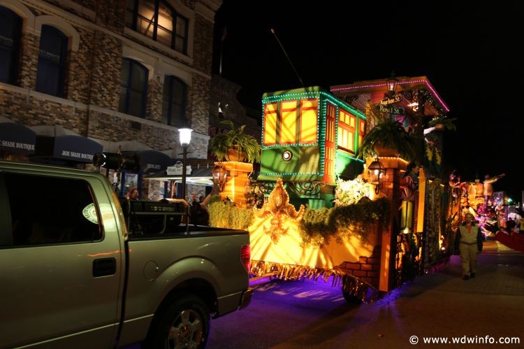 Universal_Mardi_Gras_Parade_048