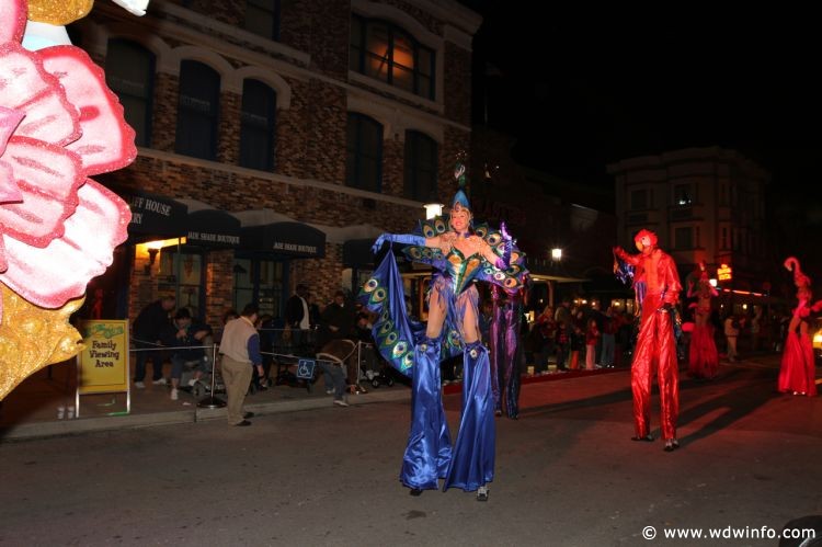 Universal_Mardi_Gras_Parade_096