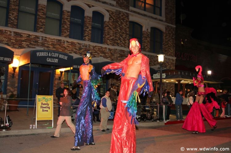 Universal_Mardi_Gras_Parade_099