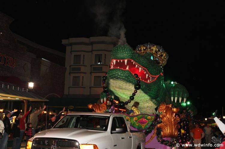 Universal_Mardi_Gras_Parade_100