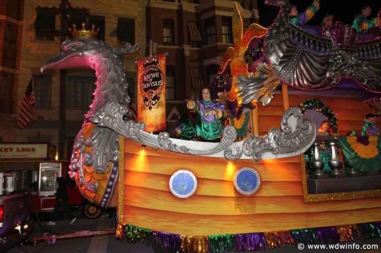 Universal_Mardi_Gras_Parade_128