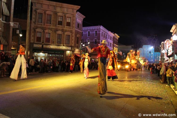 Universal_Mardi_Gras_Parade_140