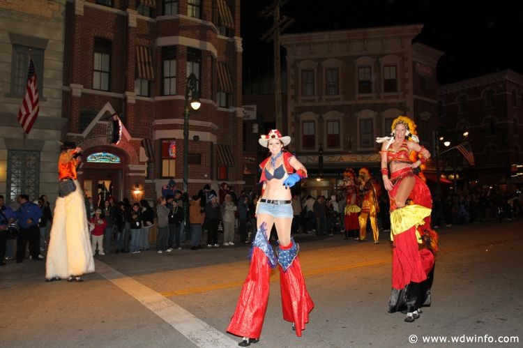 Universal_Mardi_Gras_Parade_142