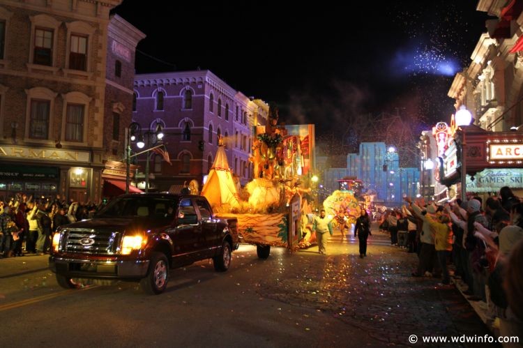 Universal_Mardi_Gras_Parade_144