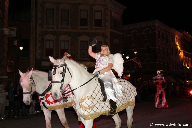 Universal_Mardi_Gras_Parade_169