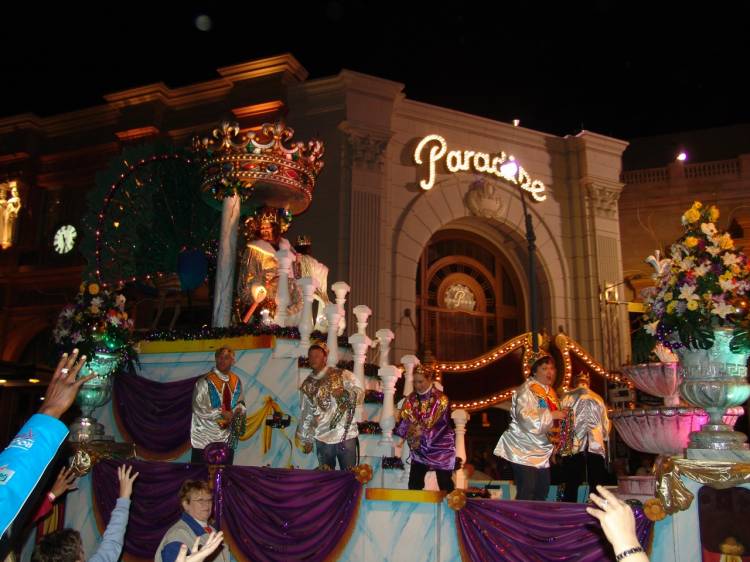 Universal_Studios_Mardi_Gras_40