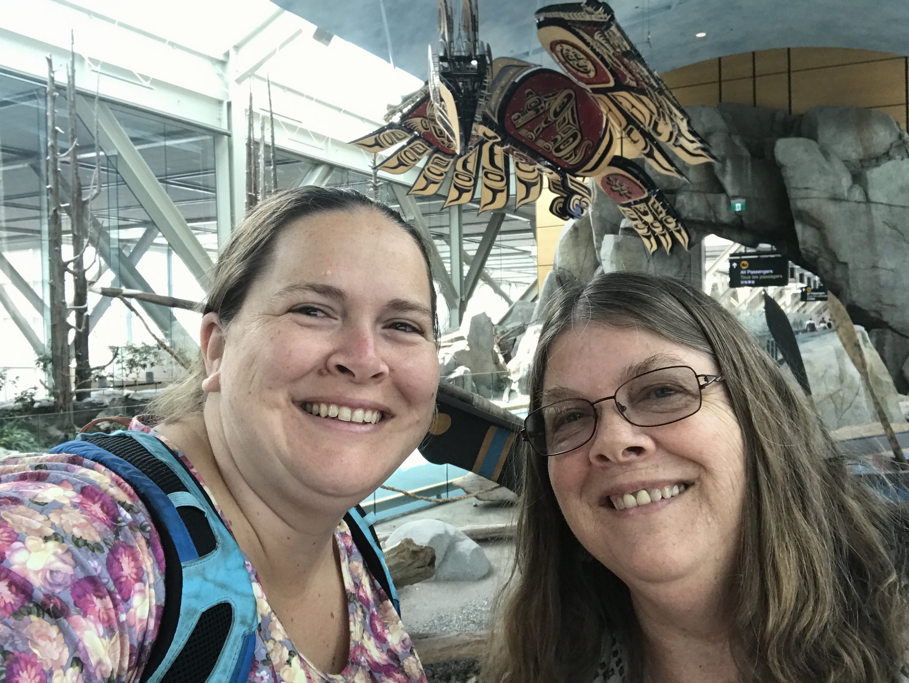 vancouver airport selfie