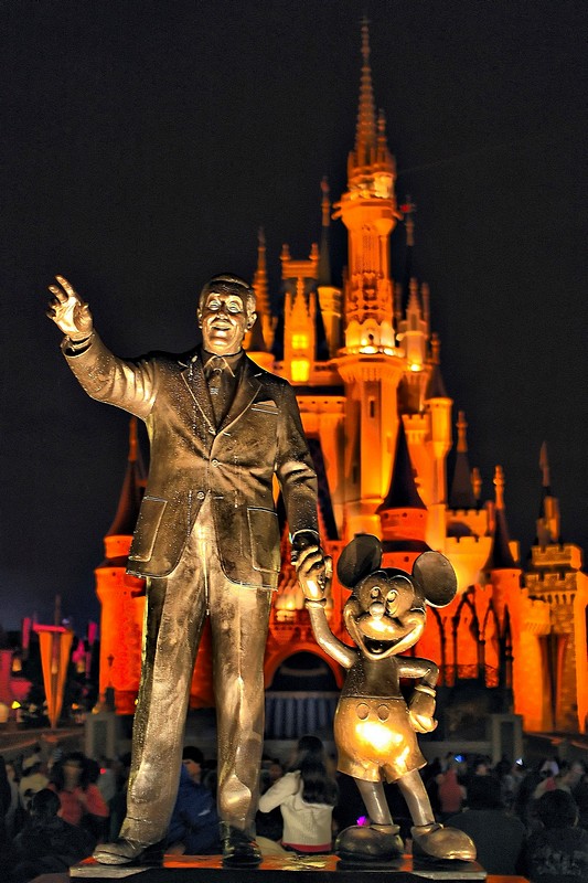 Walt & Mickey Partners Night