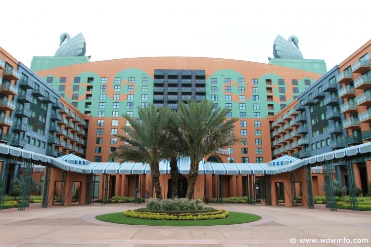Walt_Disney_World_Swan_20
