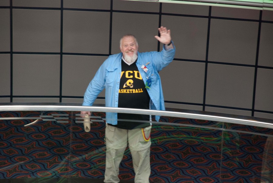 Waving_at_me33