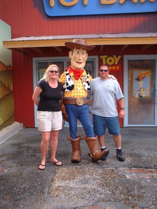 WDW_10-06_085_317_x_422_
