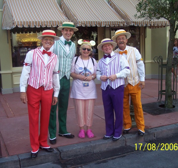 WDW_2006_069_600_x_566_