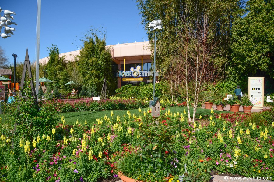 WDWINFO-Epcot-Flower-Garden-2014-022