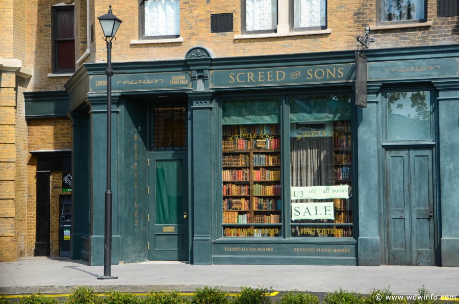 WDWINFO-Universal-Diagon-Alley-Harry-Potter-London-Waterfront-009
