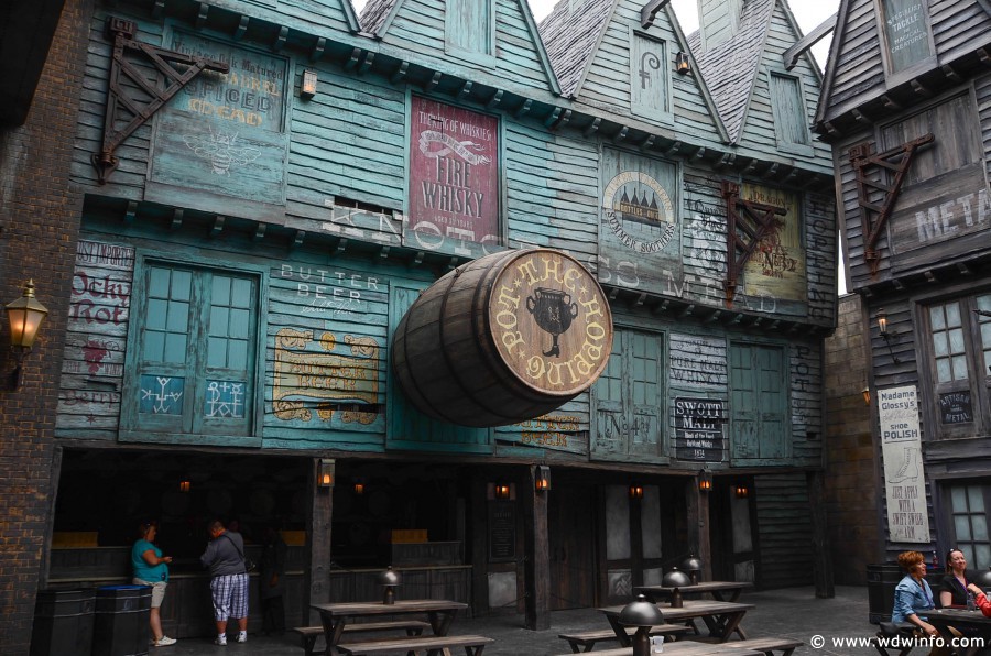 WDWINFO-Universal-Diagon-Alley-Harry-Potter-The-Hopping-Pot-001