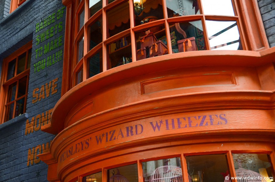 WDWINFO-Universal-Diagon-Alley-Harry-Potter-Weasleys-Wizard-Wheezes-002