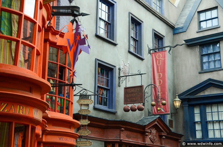 WDWINFO-Universal-Diagon-Alley-Harry-Potter-Weasleys-Wizard-Wheezes-004