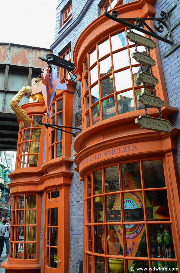 WDWINFO-Universal-Diagon-Alley-Harry-Potter-Weasleys-Wizard-Wheezes-005