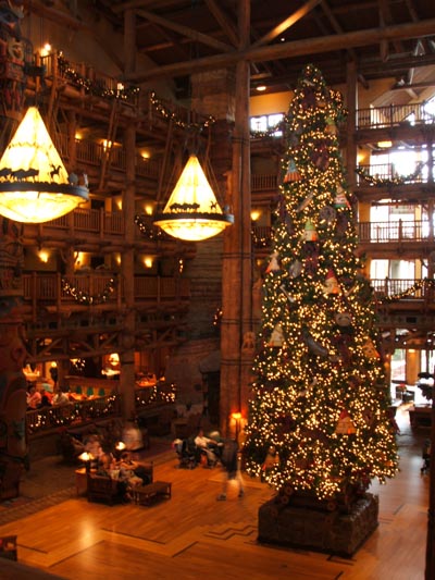 Wilderness lodge Christmas tree