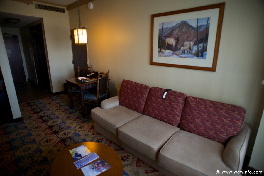 Wilderness-Lodge-deluxe-room-006