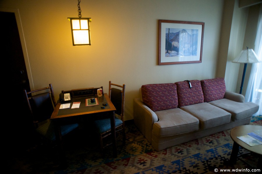 Wilderness-Lodge-deluxe-room-007