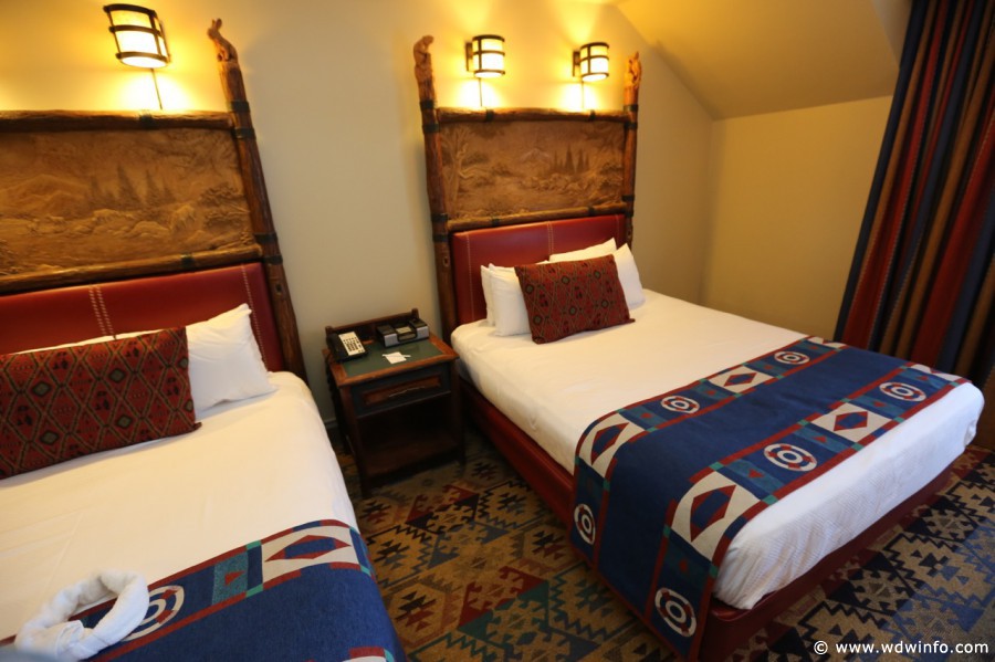 Wilderness-Lodge-Standard-Room-13