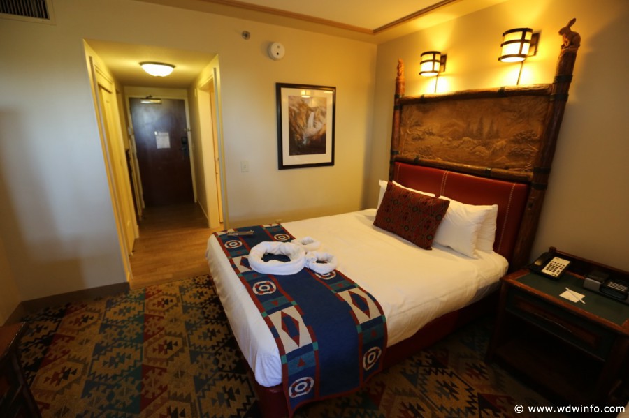 Wilderness-Lodge-Standard-Room-14