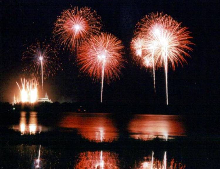 Wishes from FW, behind 300 loop