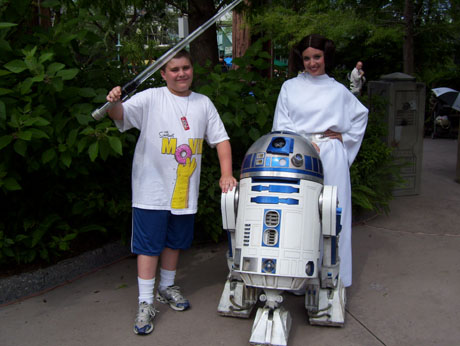 withr2leia