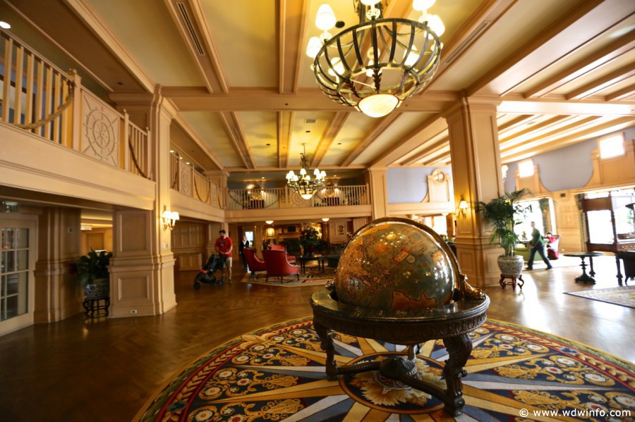 Yacht-Club-Lobby-13