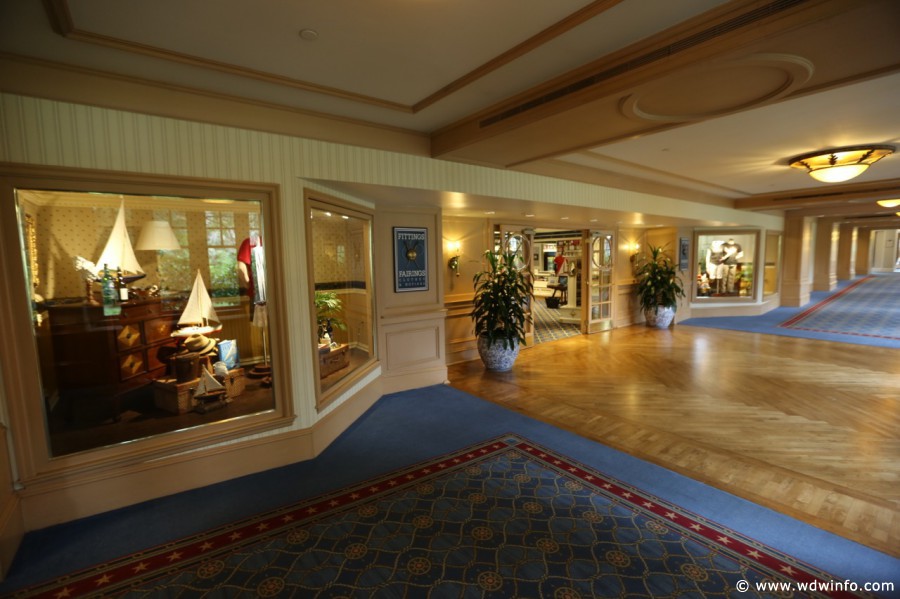 Yacht-Club-Lobby-27