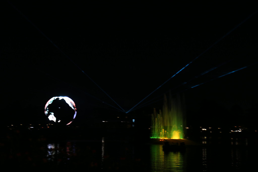 21658732814_43caf96aa9_b.jpg