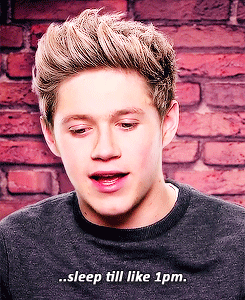 tumblr_mr7tv6QErC1rurxvqo1_r1_250.gif